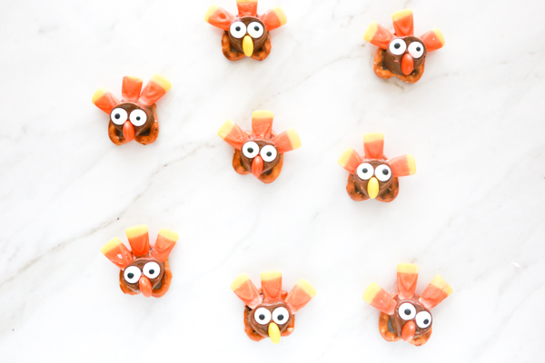 Thanksgiving Pretzel Treats